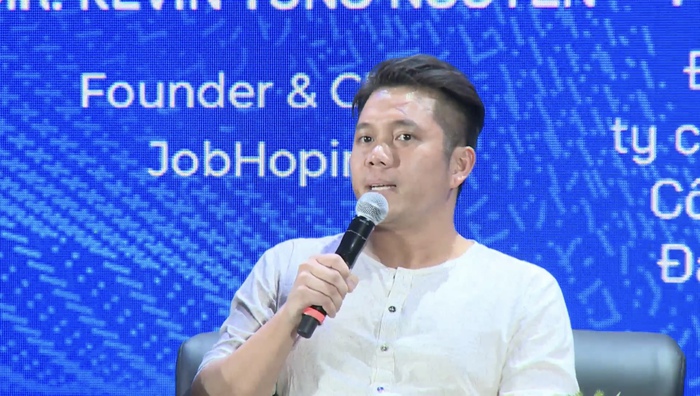 Ông Kevin Tùng Nguyễn: Nhiều bạn trẻ tham gia vào ngành blockchain rất sớm, để phát triển nguồn nhân lực này, điều cần tập trung xây dựng hiện tại không phải là thị trường, hay sản phẩm mà chính là con người.