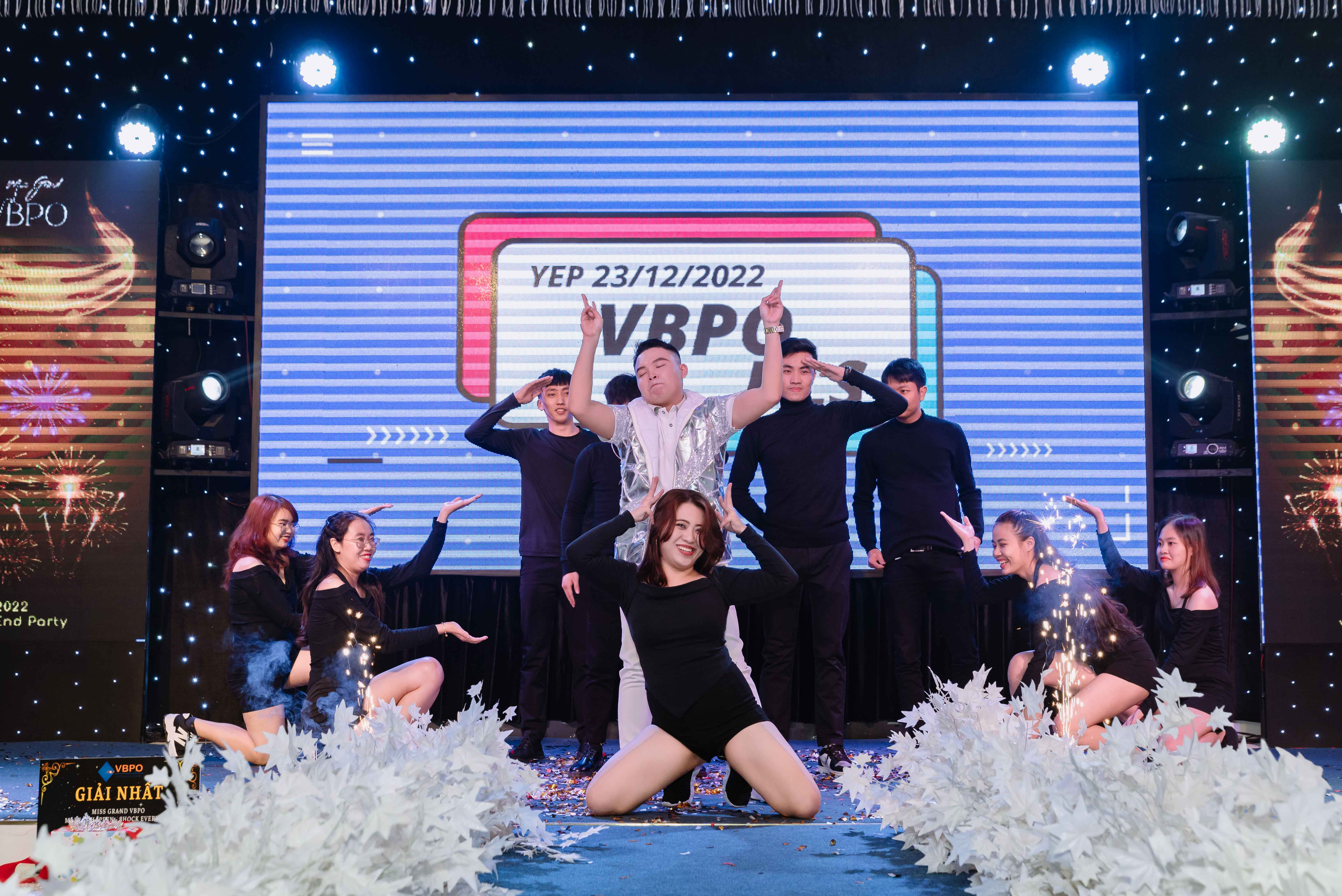Year End Party 2022 – bùng cháy cùng Miss Grand VBPO 